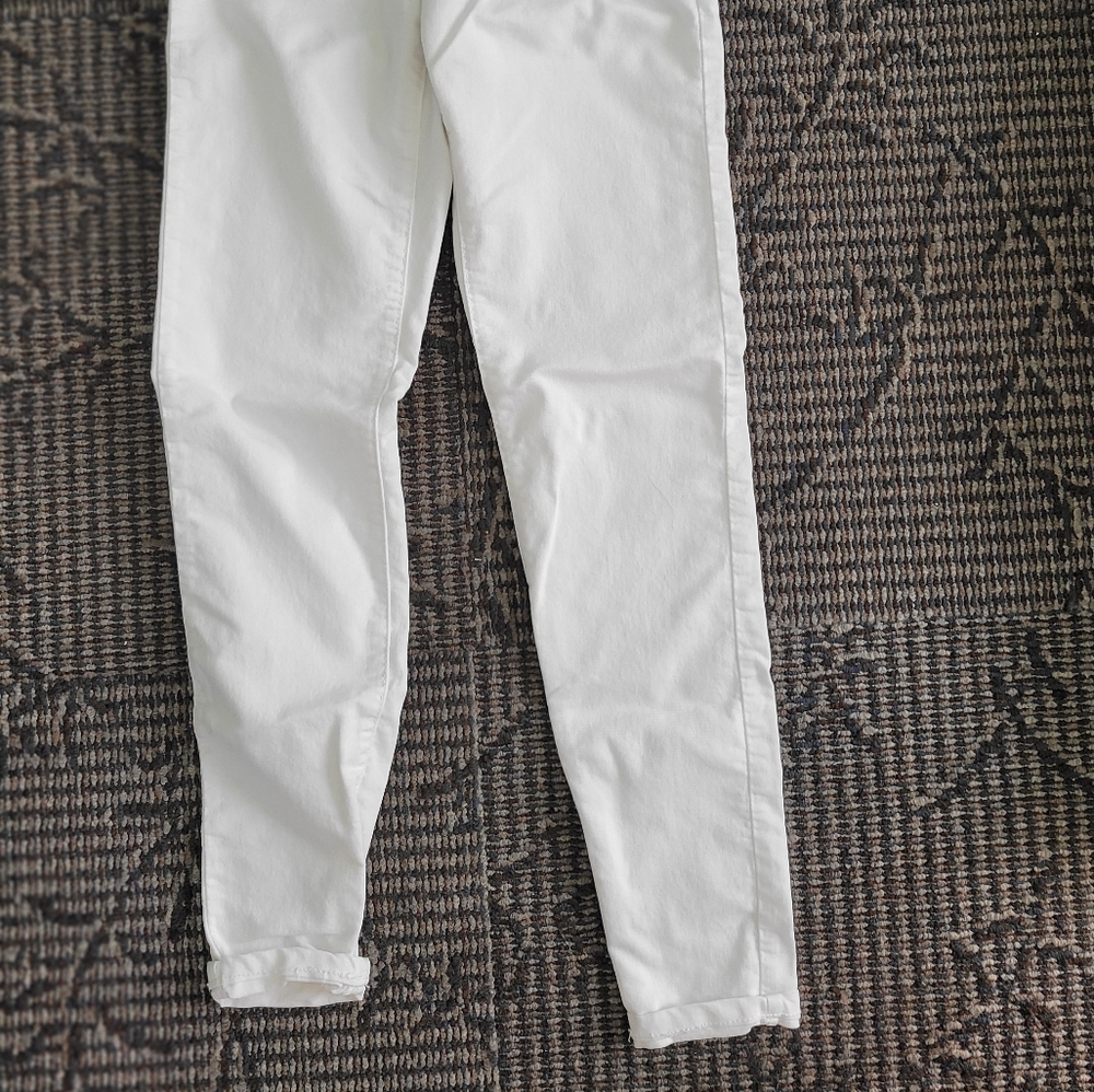 Jeans - Picture 2 of 3
